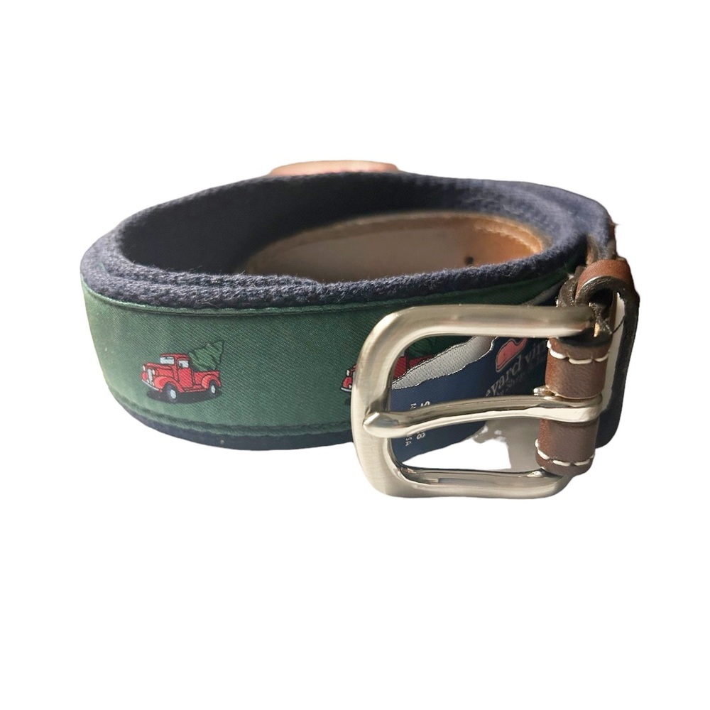 EUC. Vineyard Vines Pick Up and Tree Canvas Club Belt. Green/Red/Silver. Sz 28.